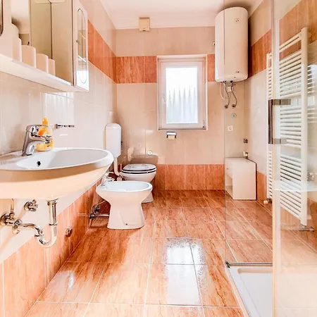Laguna 14,18 Apartment *