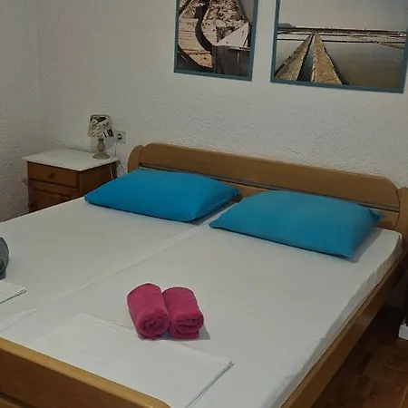 Laguna 14,18 * Jagodje