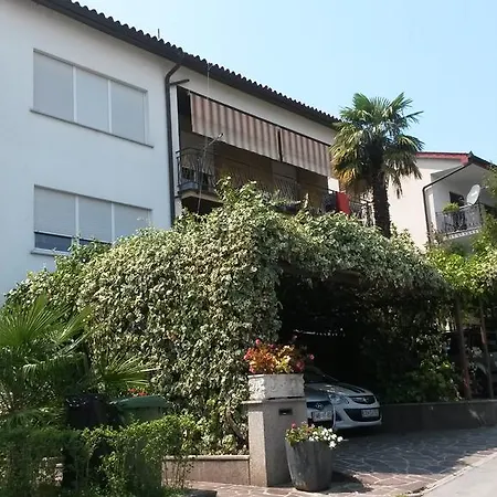 Laguna 14,18 Apartment *